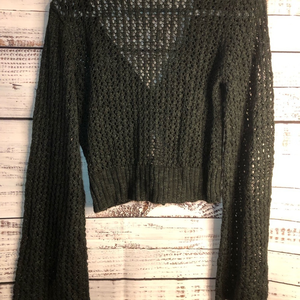 Chic Grey/Black Knit Sweater - Picture 8 of 14